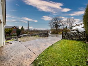 Photo 3- click for photo gallery